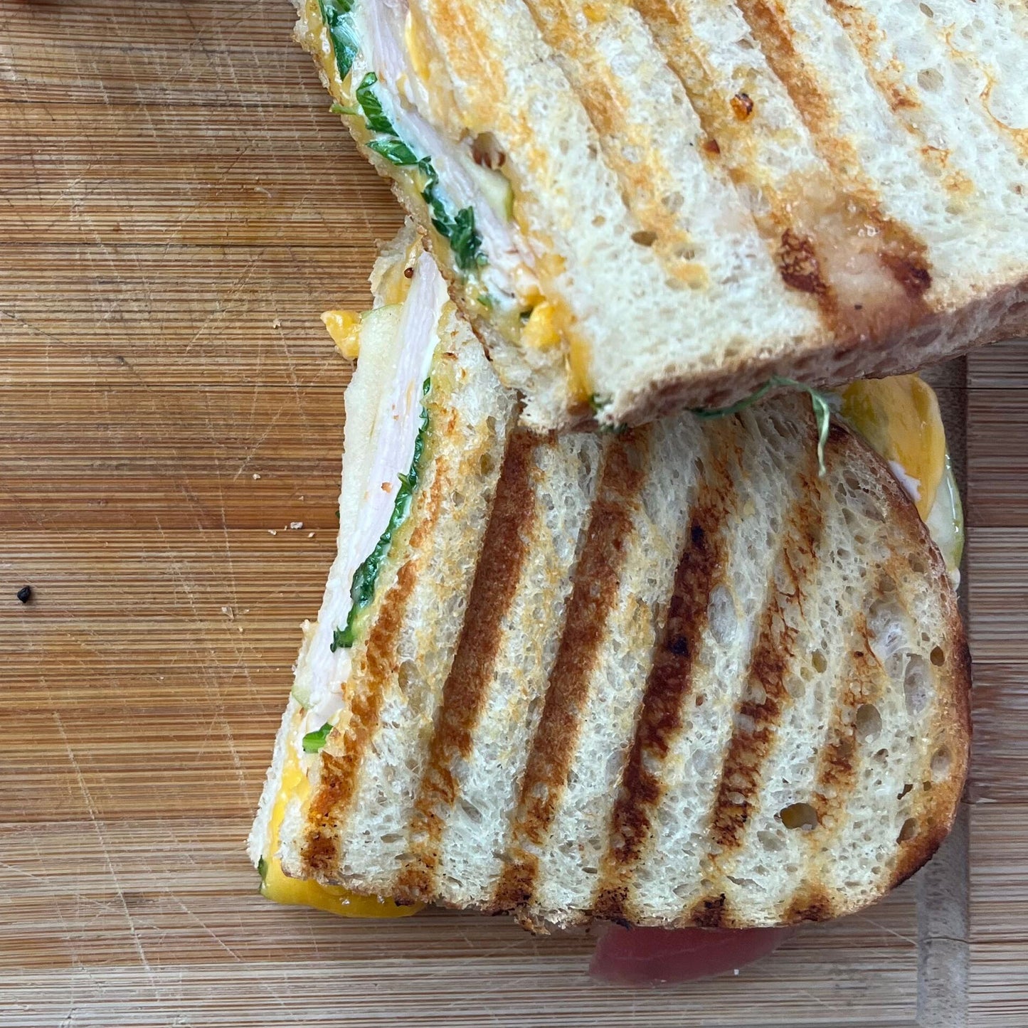 Fresh Sliced Turkey and Cheddar with Granny Smith Apple